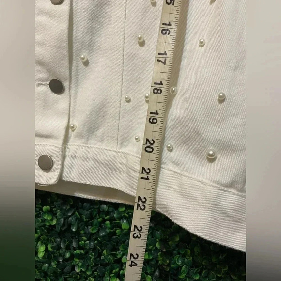 Savanna Jane Ivory Pearl Denim Jacket - Size Medium - Picture 9 of 10